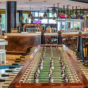 **** Hotel Novotel Barcelona Cornella Spanien